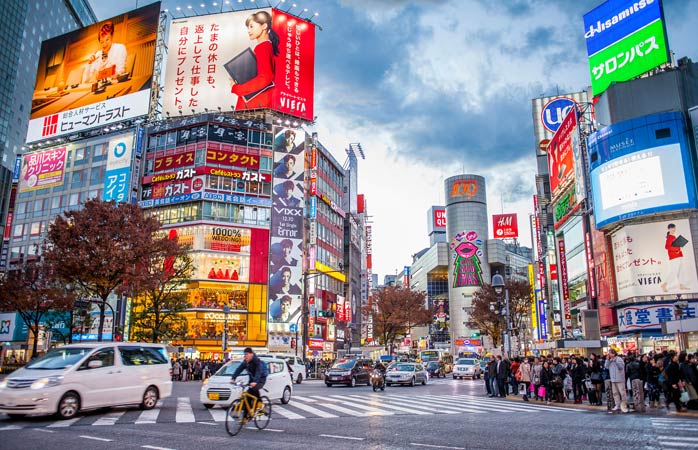 Le carrefour de Shibuya est connu pour être l’un des plus fréquentés au monde - road-trip au Japon